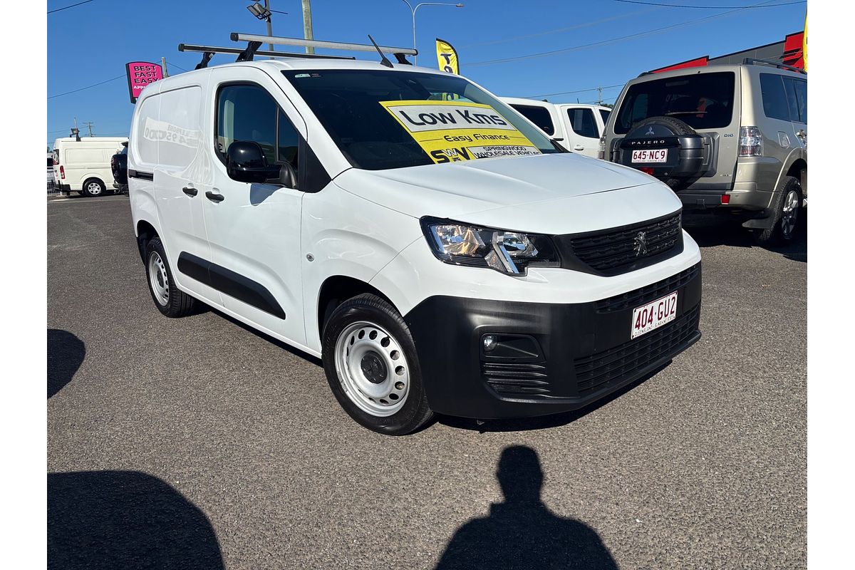 2022 Peugeot Partner Pro K9 LWB
