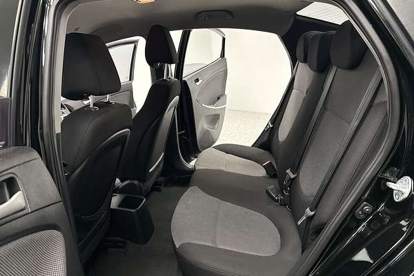 2012 Hyundai Accent Active RB
