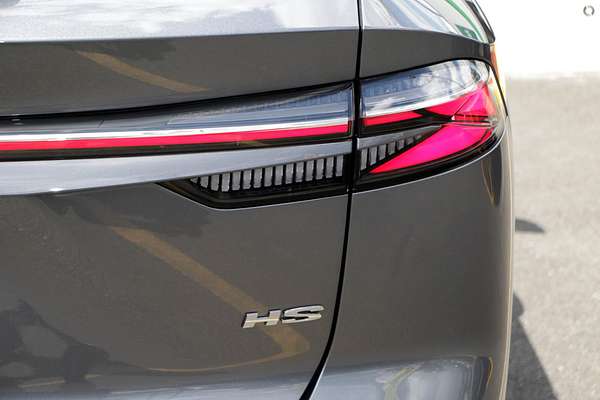 2025 MG HS Essence AS33