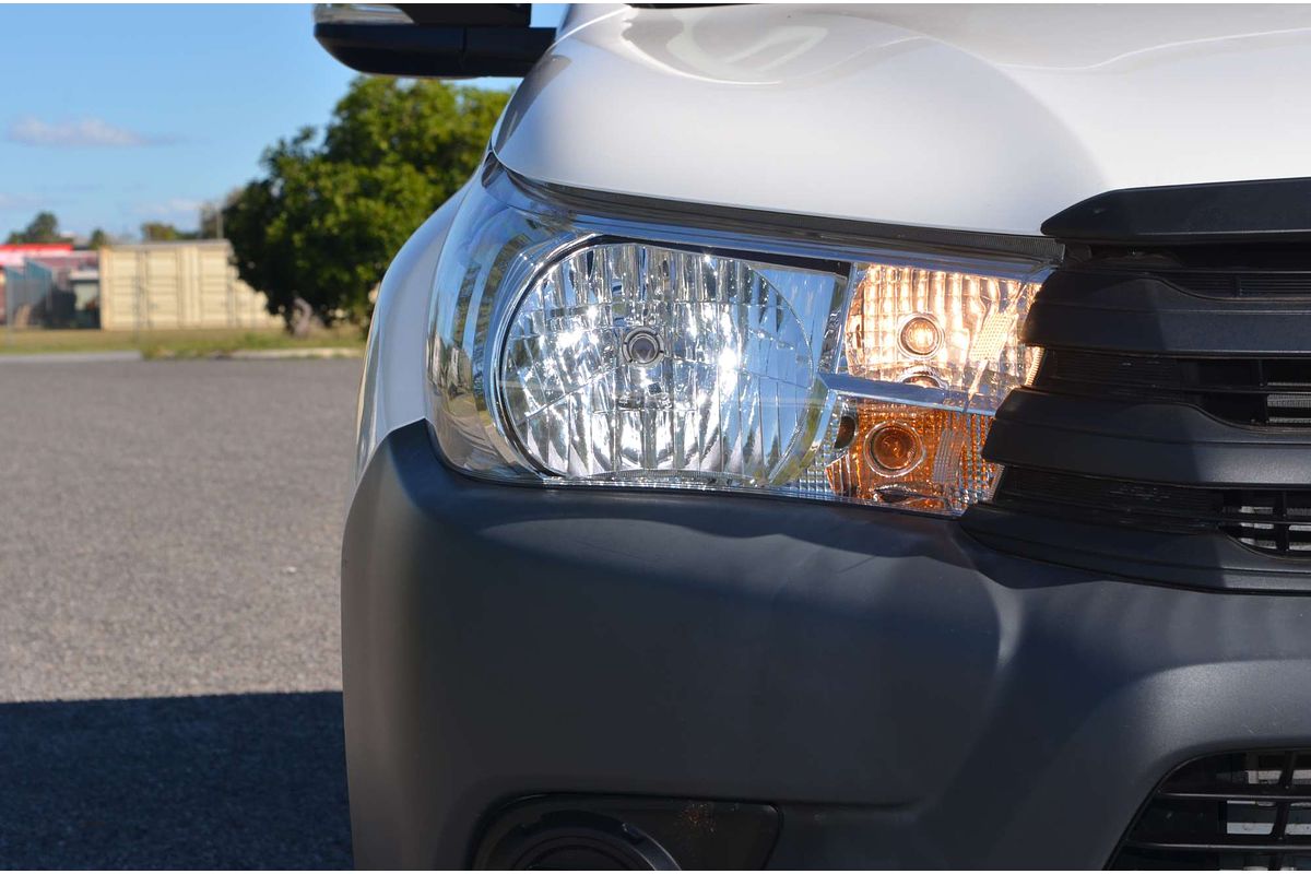 2015 Toyota Hilux Workmate GUN125R 4X4