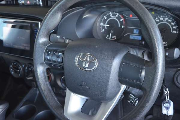 2015 Toyota Hilux Workmate GUN125R 4X4