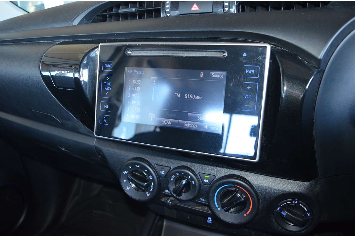 2015 Toyota Hilux Workmate GUN125R 4X4