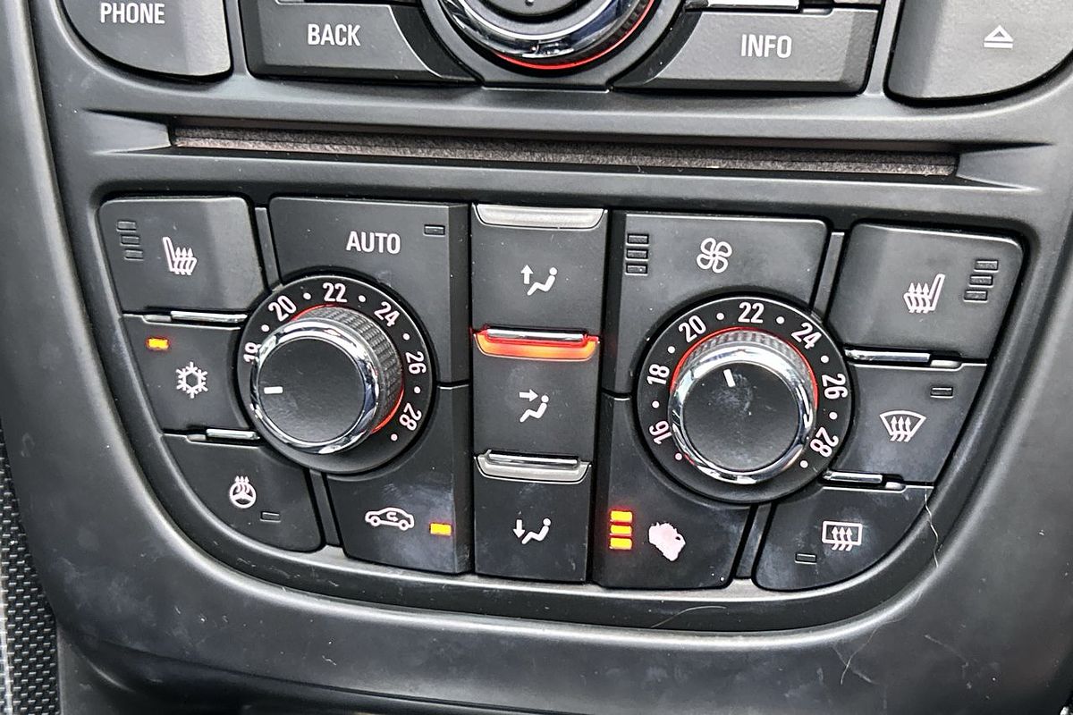 2015 Holden Cascada CJ