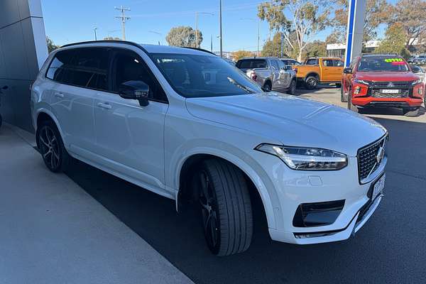 2021 Volvo XC90 T6 R-Design