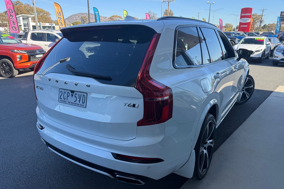 2021 Volvo XC90 T6 R-Design