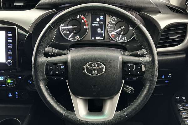 2022 Toyota Hilux SR5 GUN126R