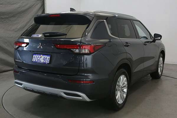 2024 Mitsubishi Outlander LS ZM