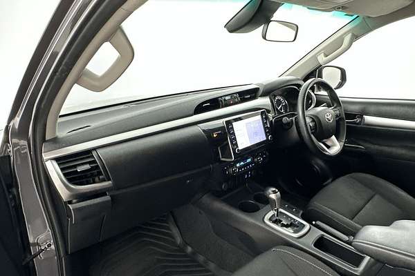 2022 Toyota Hilux SR5 GUN126R