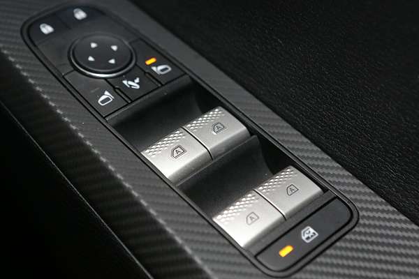 2024 Mitsubishi Outlander LS ZM