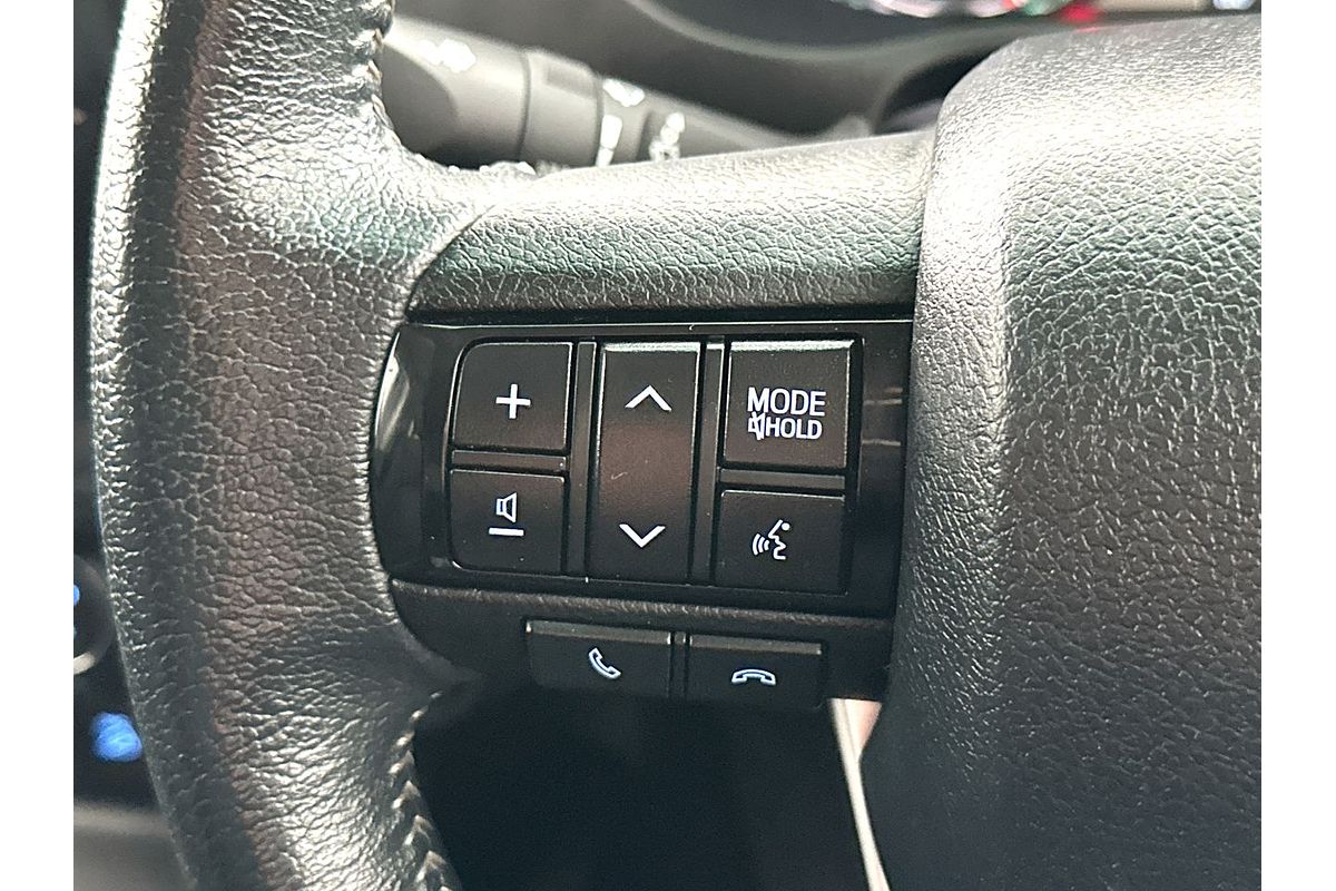 2022 Toyota Hilux SR5 GUN126R