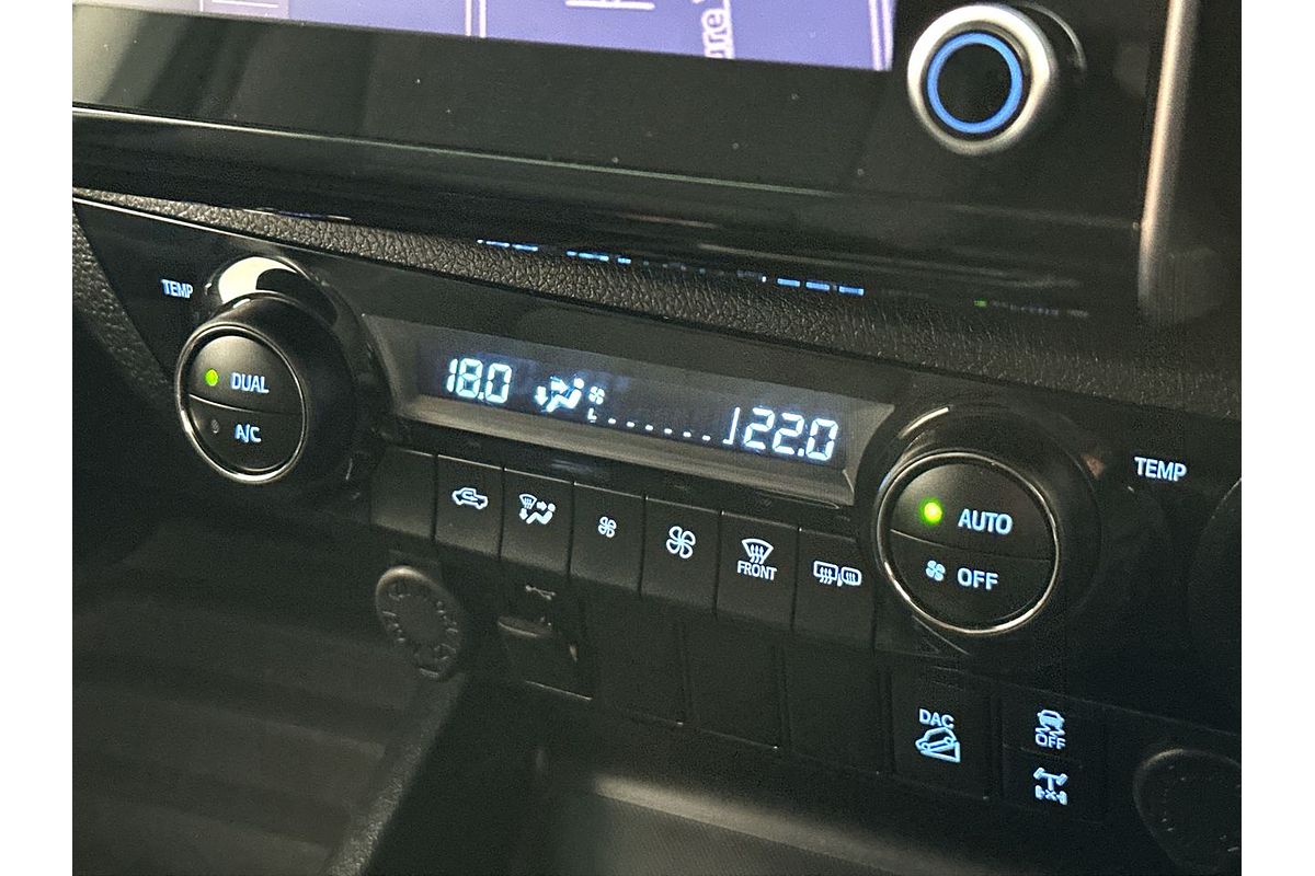 2022 Toyota Hilux SR5 GUN126R