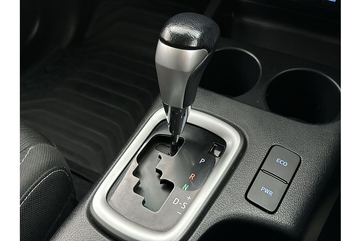 2022 Toyota Hilux SR5 GUN126R