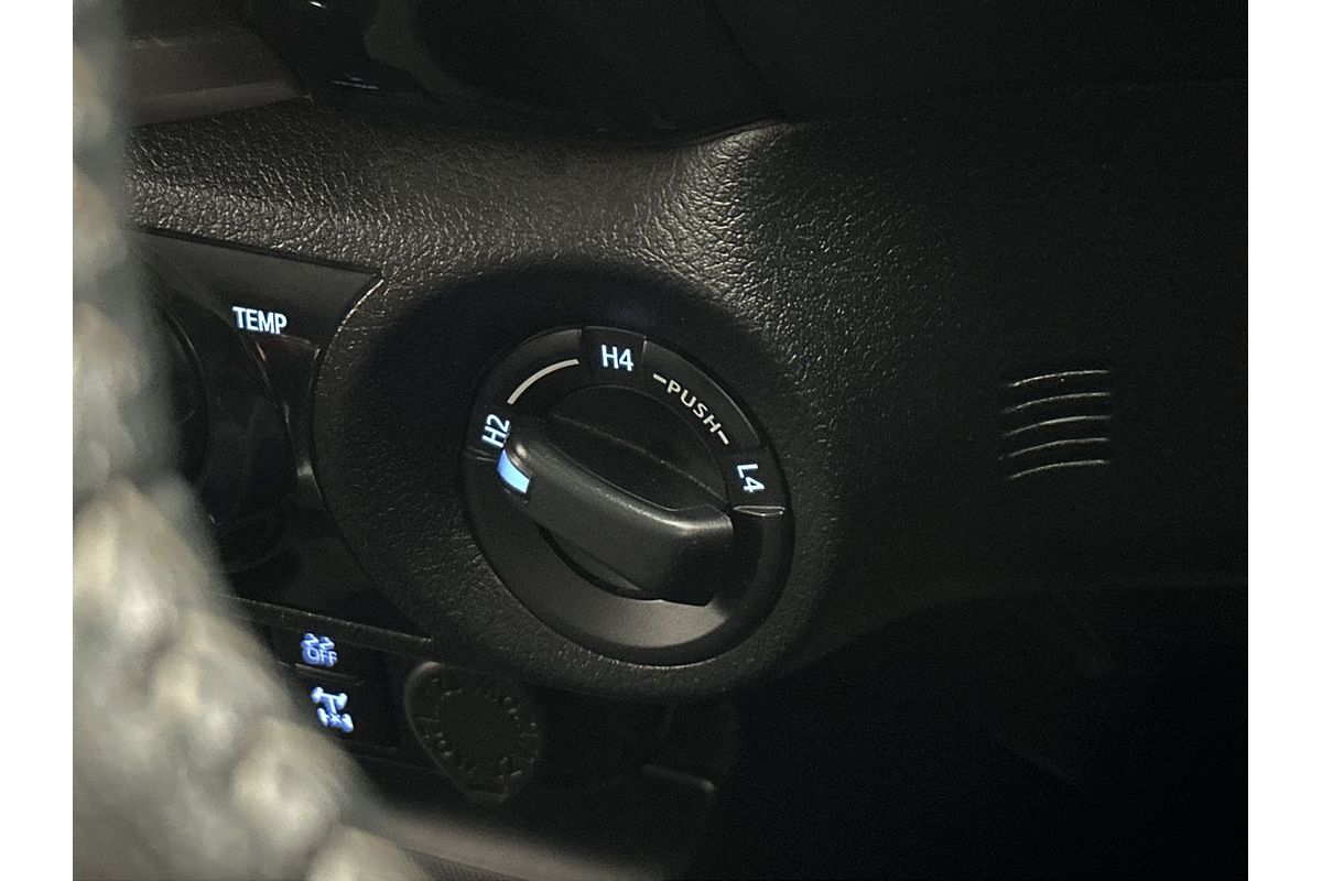 2022 Toyota Hilux SR5 GUN126R