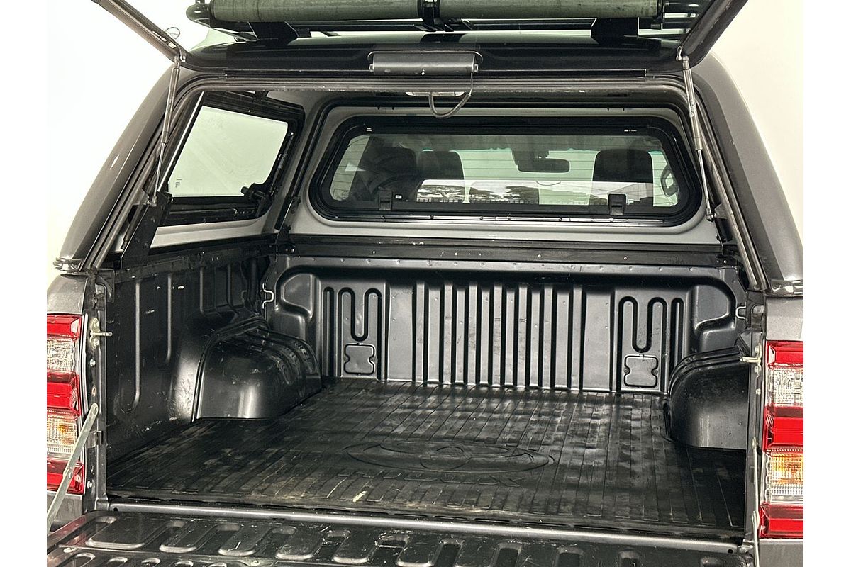 2022 Toyota Hilux SR5 GUN126R