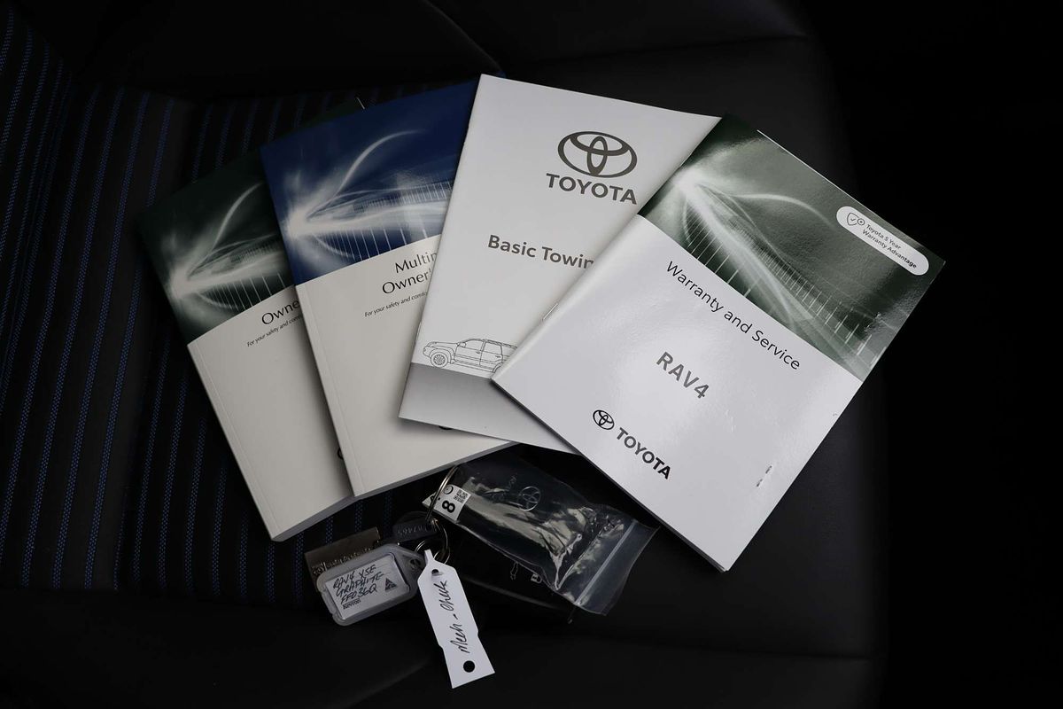 2024 Toyota RAV4 XSE AXAH52R