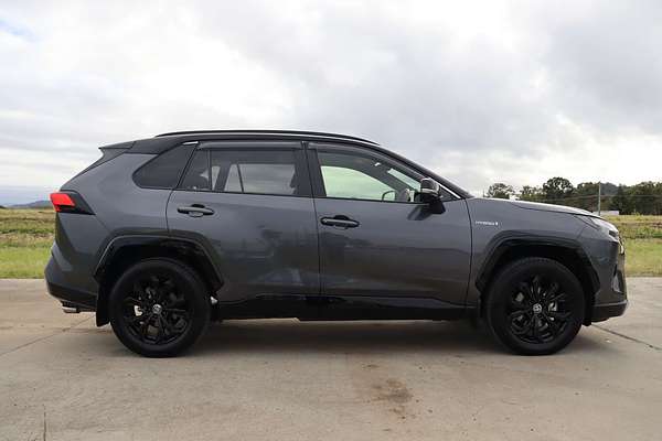 2024 Toyota RAV4 XSE AXAH52R