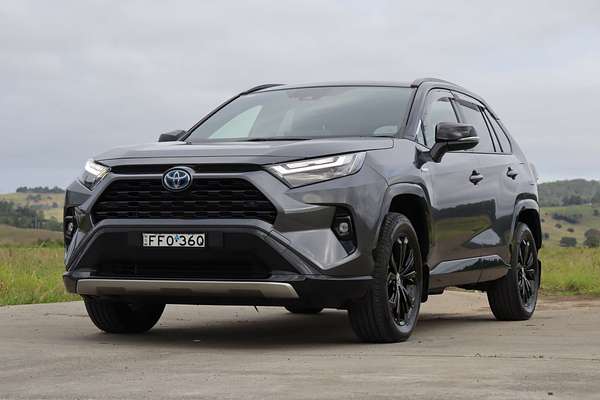 2024 Toyota RAV4 XSE AXAH52R