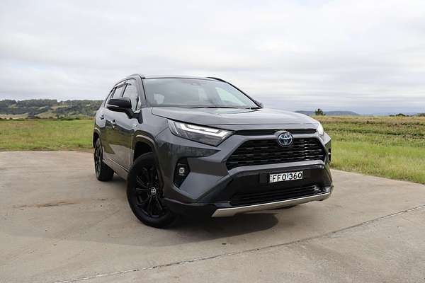2024 Toyota RAV4 XSE AXAH52R