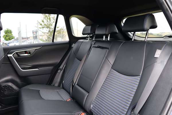 2024 Toyota RAV4 XSE AXAH52R