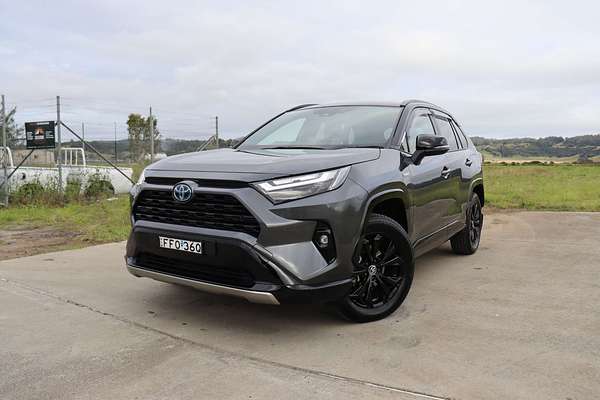 2024 Toyota RAV4 XSE AXAH52R