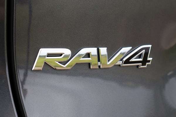 2024 Toyota RAV4 XSE AXAH52R
