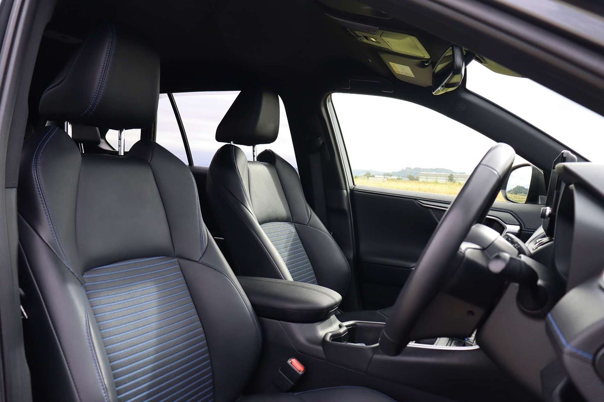 2024 Toyota RAV4 XSE AXAH52R