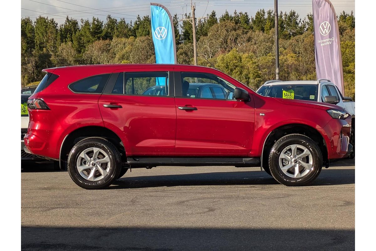 2025 Isuzu MU-X LS-M