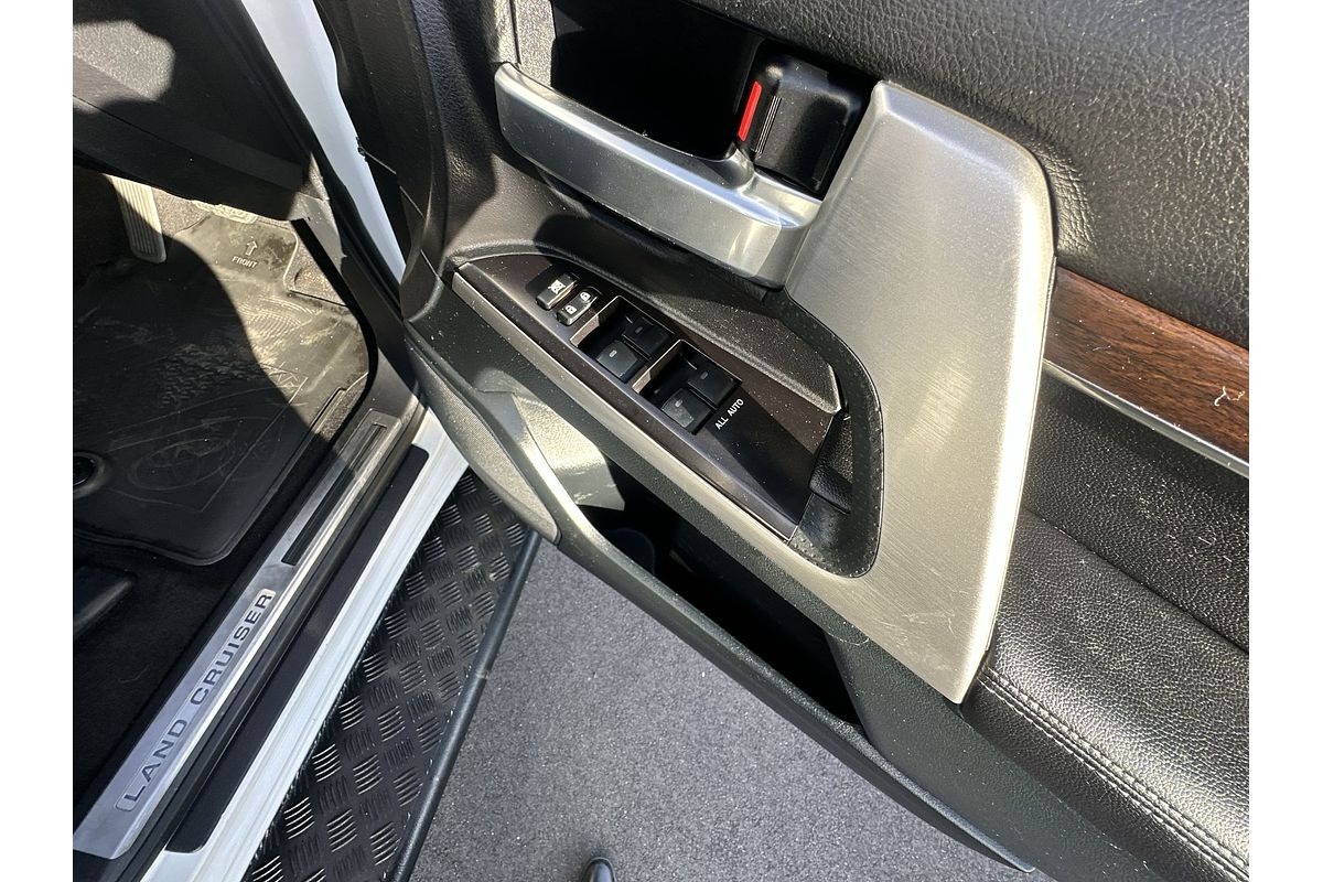 2020 Toyota Landcruiser VX VDJ200R