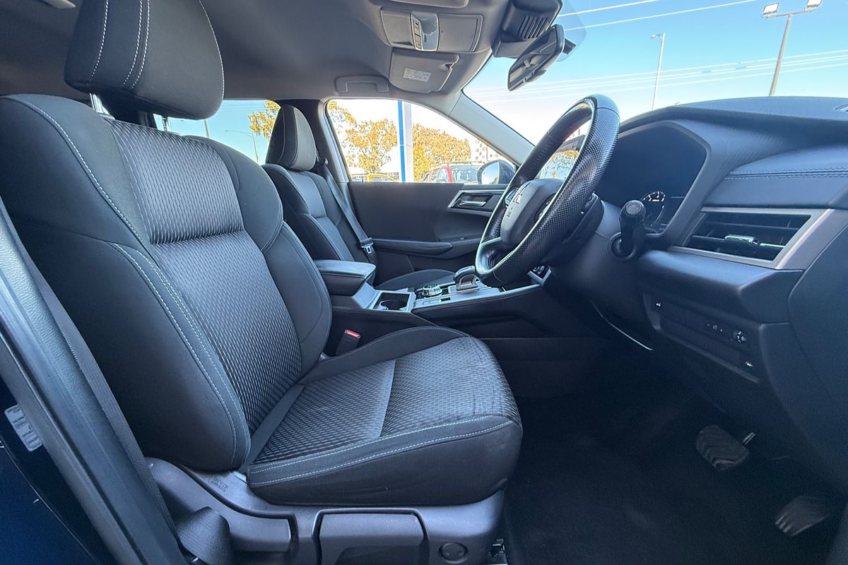 2021 Mitsubishi Outlander LS ZM