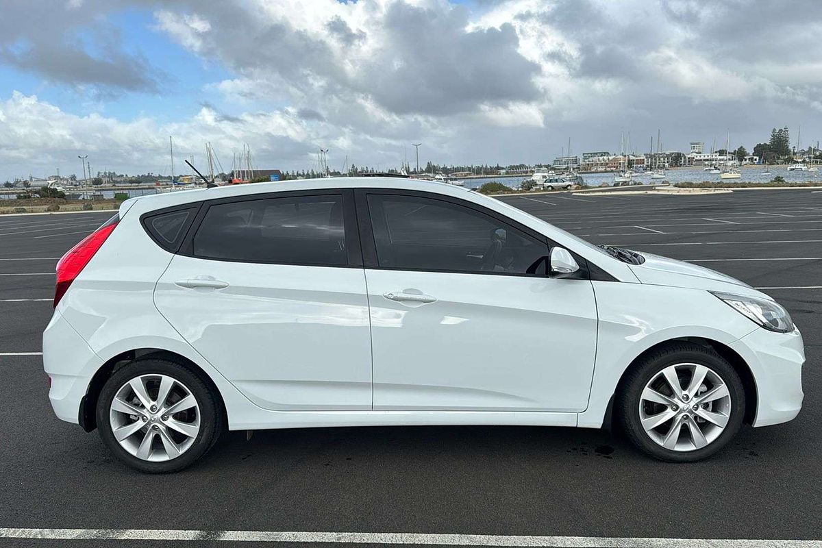 2018 Hyundai Accent Sport RB6