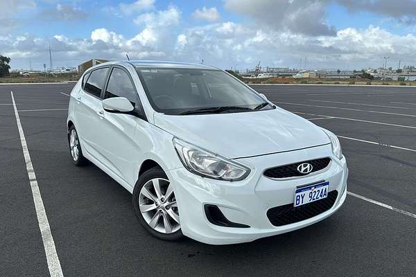 2018 Hyundai Accent Sport RB6