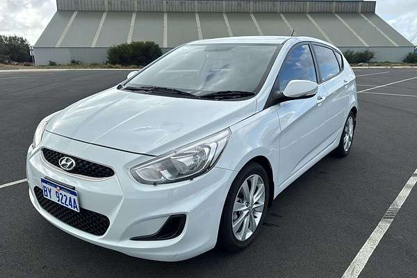 2018 Hyundai Accent Sport RB6