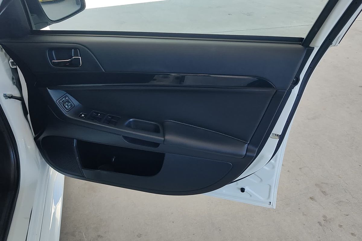 2014 Mitsubishi Lancer GSR CJ
