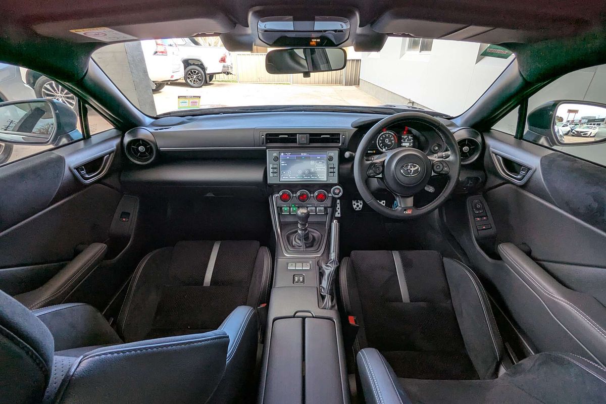 2024 Toyota GR86 GTS ZN8