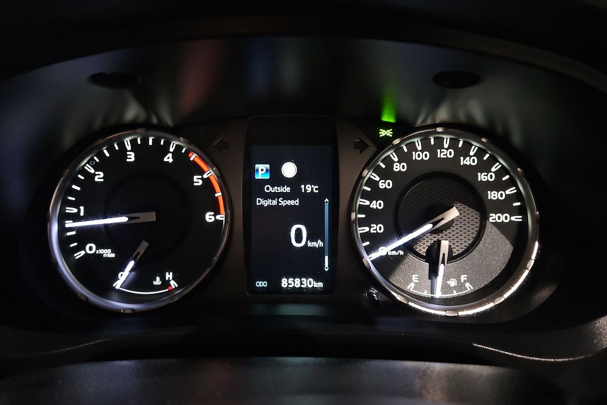 2021 Toyota Hilux SR GUN126R 4X4