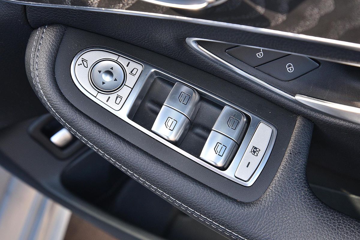 2017 Mercedes-Benz C-Class C200 W205