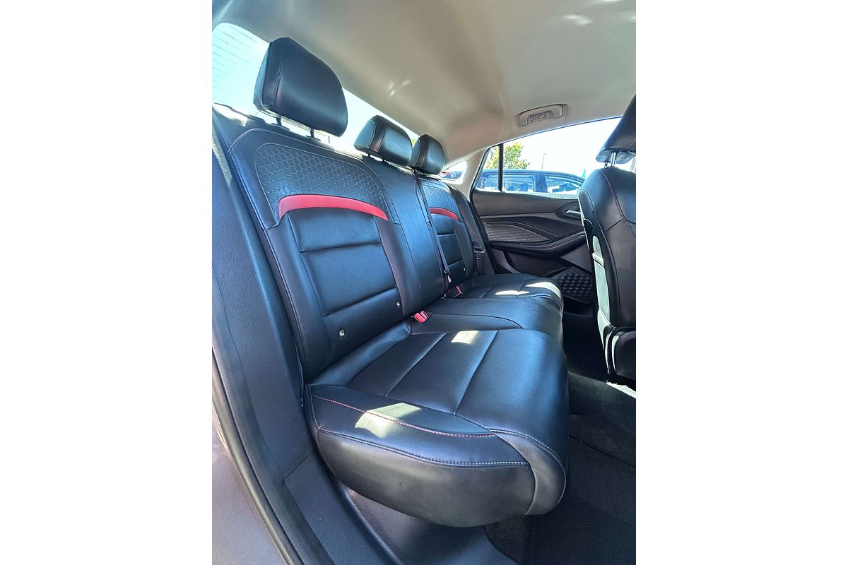 2023 MG MG5 Essence