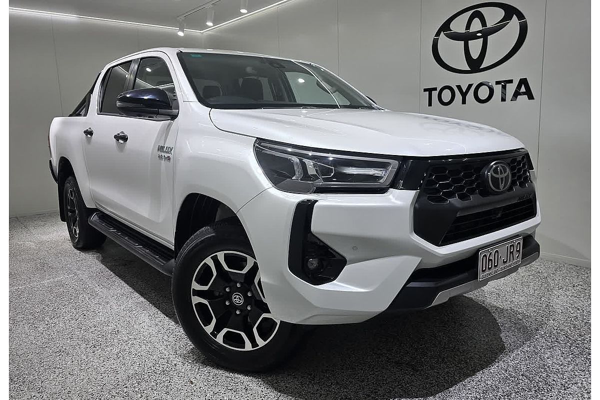 2024 Toyota Hilux Hilux 4x4 SR5 2.8L T Diesel Automatic Double Cab 48V GUN126R 4X4