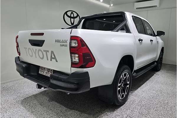2024 Toyota Hilux Hilux 4x4 SR5 2.8L T Diesel Automatic Double Cab 48V GUN126R 4X4