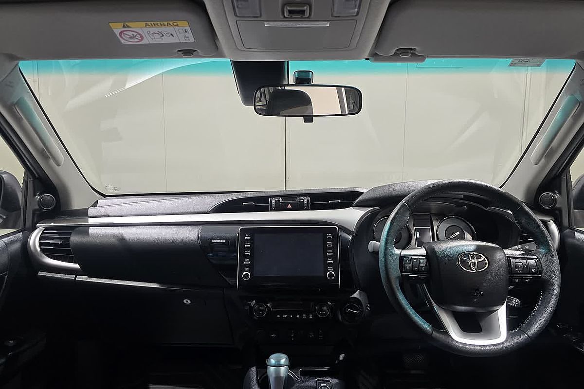 2024 Toyota Hilux Hilux 4x4 SR5 2.8L T Diesel Automatic Double Cab 48V GUN126R 4X4