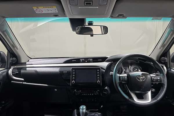 2024 Toyota Hilux Hilux 4x4 SR5 2.8L T Diesel Automatic Double Cab 48V GUN126R 4X4