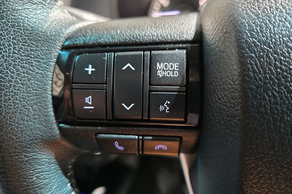 2024 Toyota Hilux Hilux 4x4 SR5 2.8L T Diesel Automatic Double Cab 48V GUN126R 4X4