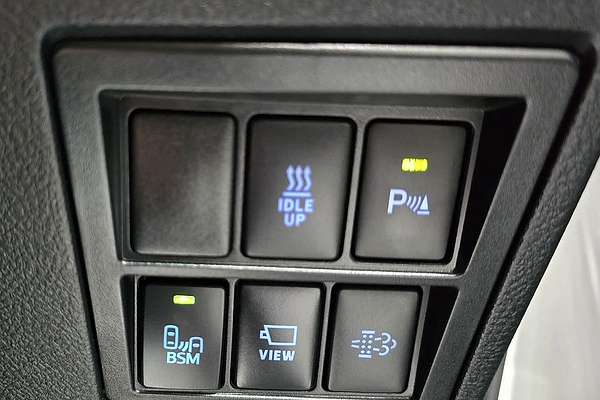 2024 Toyota Hilux Hilux 4x4 SR5 2.8L T Diesel Automatic Double Cab 48V GUN126R 4X4