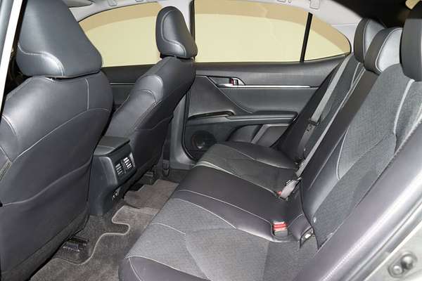 2021 Toyota Camry SL AXVH70R