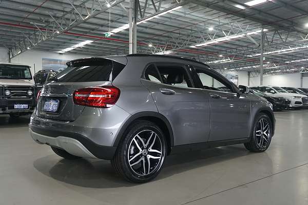 2018 Mercedes-Benz GLA-Class GLA180 X156