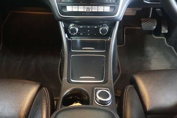 2018 Mercedes-Benz GLA-Class GLA180 X156