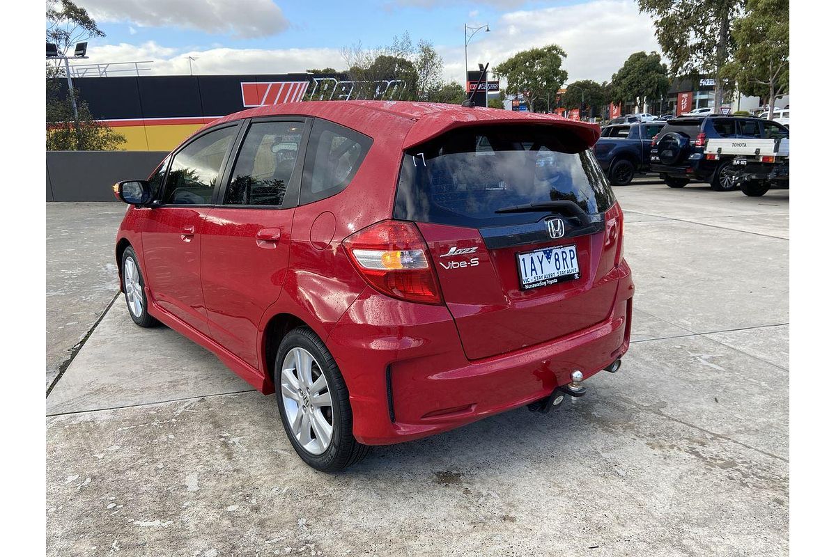 2013 Honda Jazz Vibe-S GE