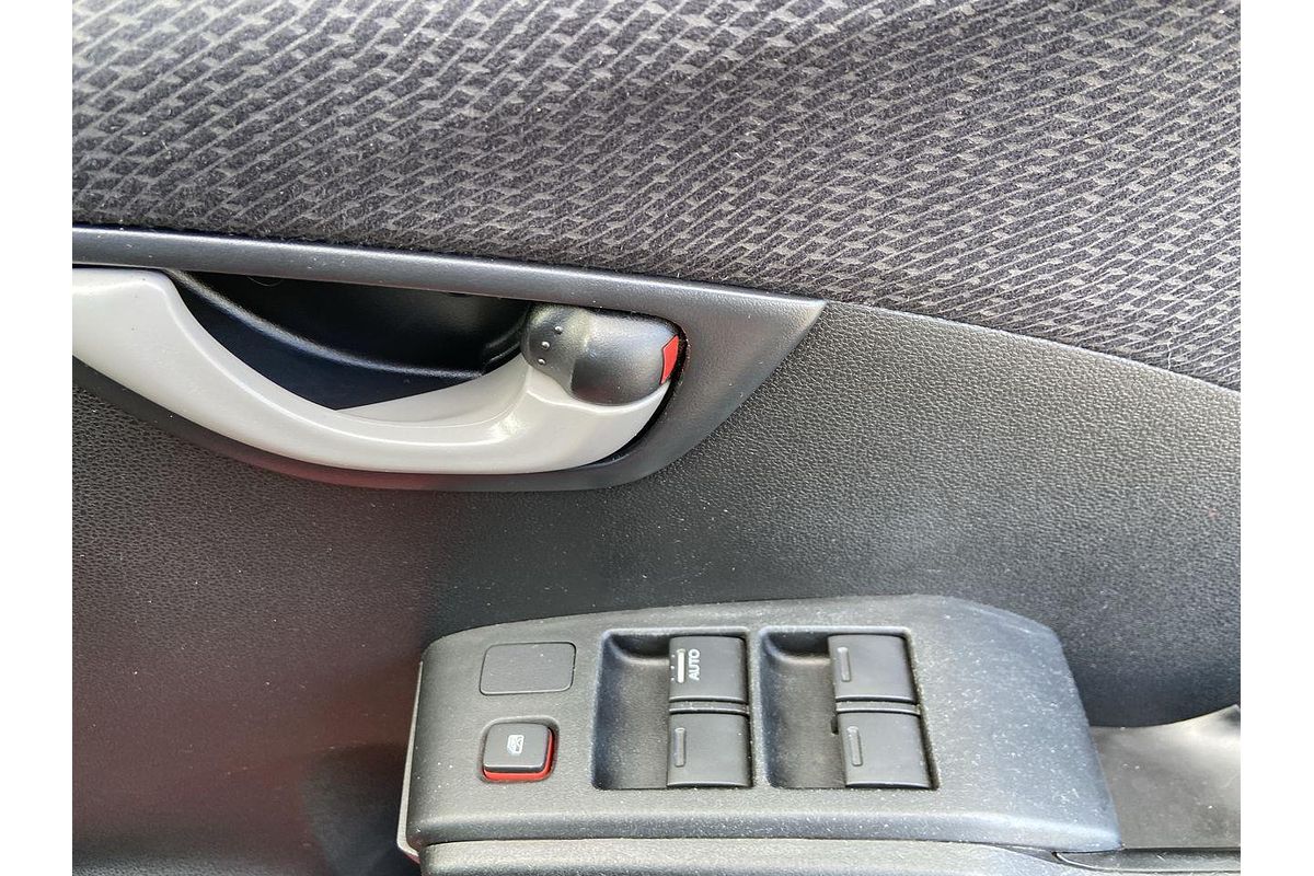 2013 Honda Jazz Vibe-S GE