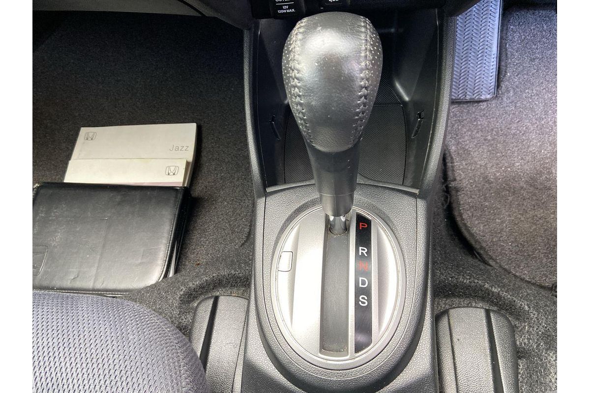 2013 Honda Jazz Vibe-S GE