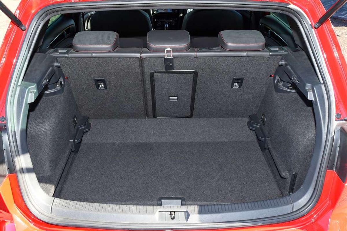 2013 Volkswagen GOLF GTI 7